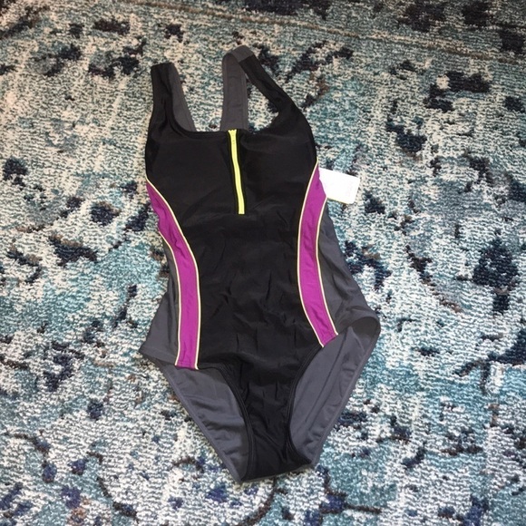 Everlast one piece swimsuit NWT - Picture 1 of 6